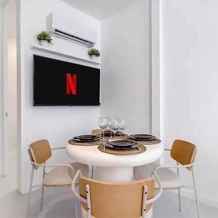 Cosy 1br Renovated - Heart Of Santos | By Airnest شقة