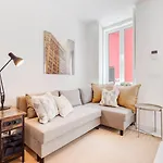 Apartman Cosy 1br Renovated - Heart Of Santos | By Airnest