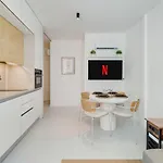 Cosy 1br Renovated - Heart Of Santos | By Airnest