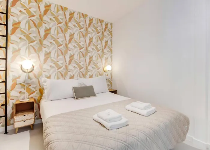 Cosy 1br Renovated - Heart Of Santos | By Airnest Apartment *